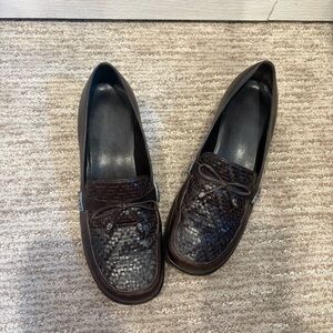 Vintage Unisa 90s Y2K Academia Brown Heeled Loafer - Size 7.5